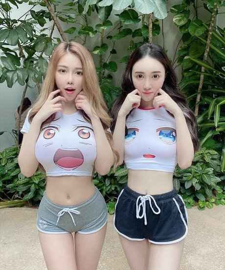 Jenna Chew model erotic img