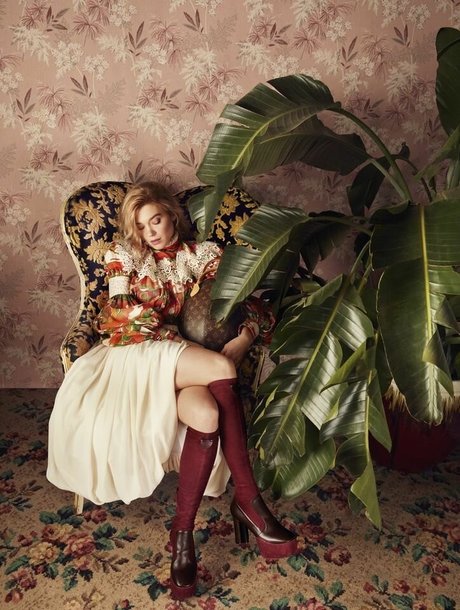 Lea Seydoux art star pic