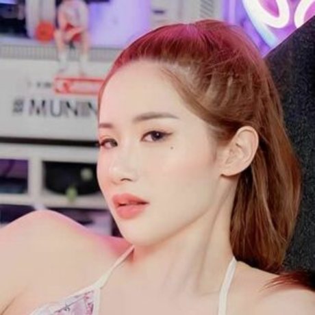 Akair Manita art pornstar photos