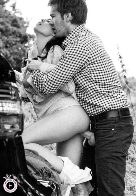 Ava Dalush naked model photo