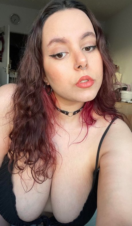 Peachyara free star photos