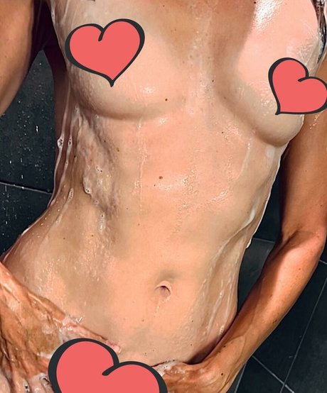 aska69 pornstar adult pic