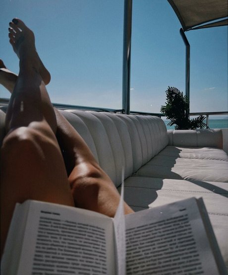 Daria Perel model perfect picture