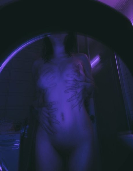 vampiie pretty pornstar galleries