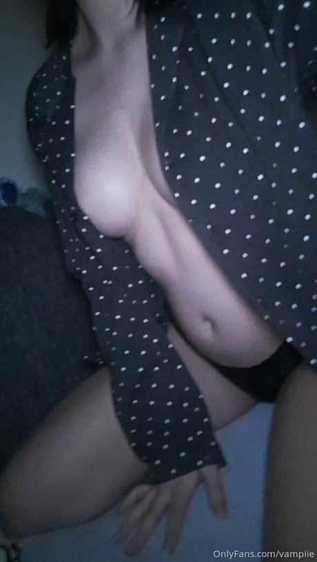 vampiie art pornstar photo