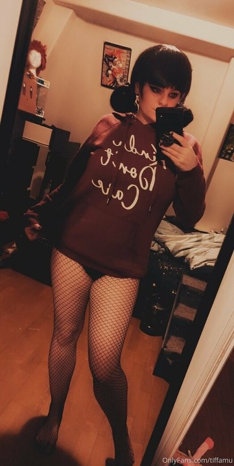 tiffa lewd xxx actress pictures