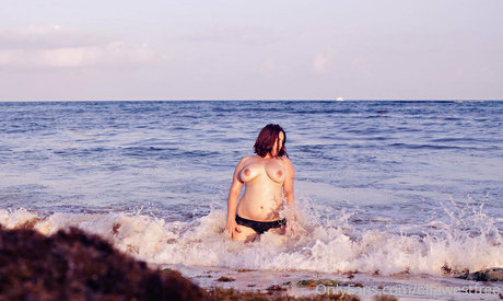 ellawestfree model pics