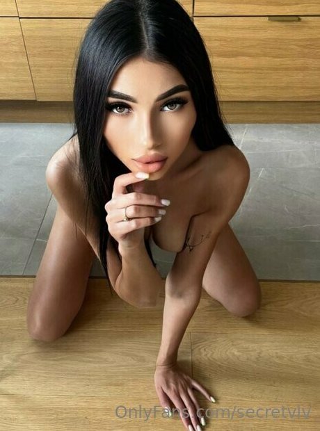 secretviv sexy star img