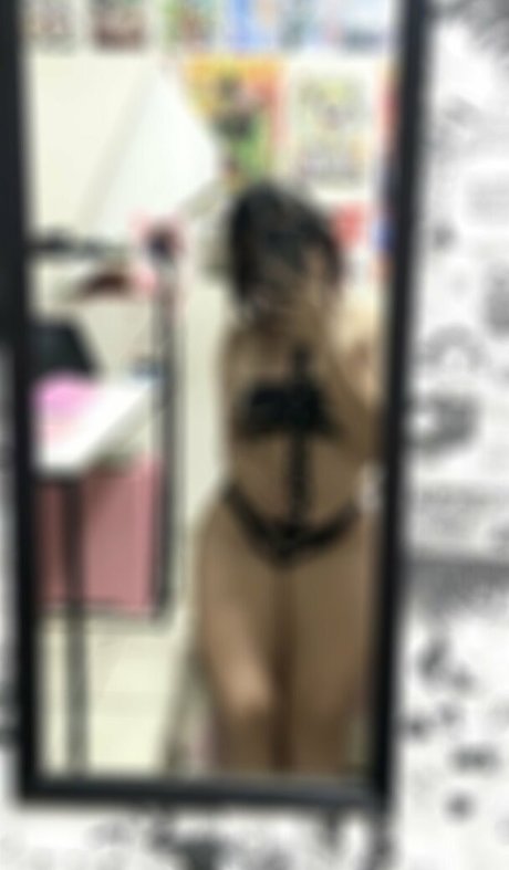 valeriaiscrying erotic model gallery