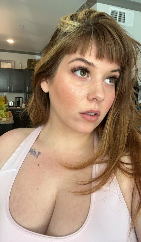 syckascript porn model photo