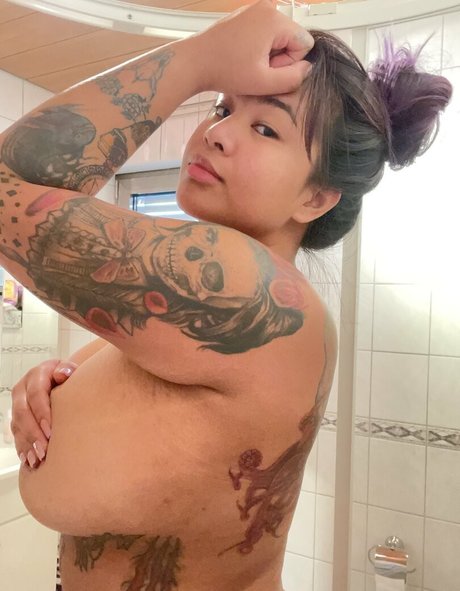 desireedeep nude actress images