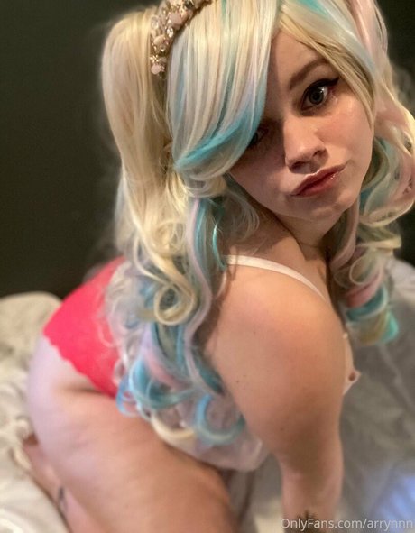 arrynnnfree art star photo