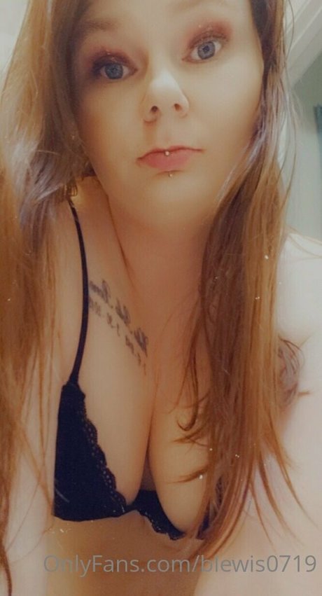 blewis0719 sex star img