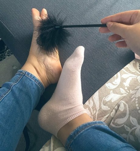 moniiquefox pretty model pics