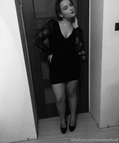 moniiquefox sex pornstar photos