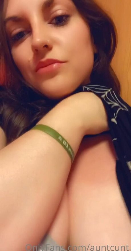 auntcunt pornstar beautiful img