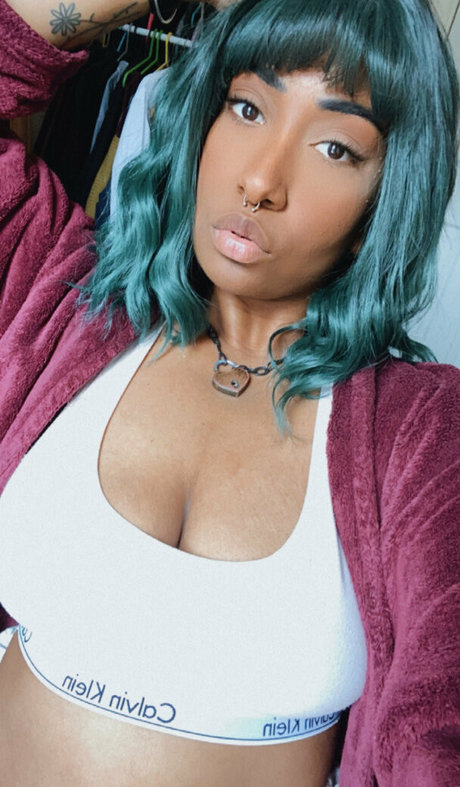 denaliplays erotic model pics