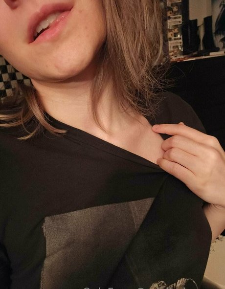 adalindgrayfree star hot image