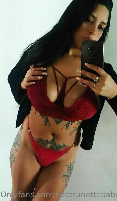 hotbrunettebabe xxx model pic