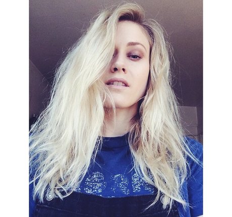 Olivia Taylor Dudley hot pornstar pics