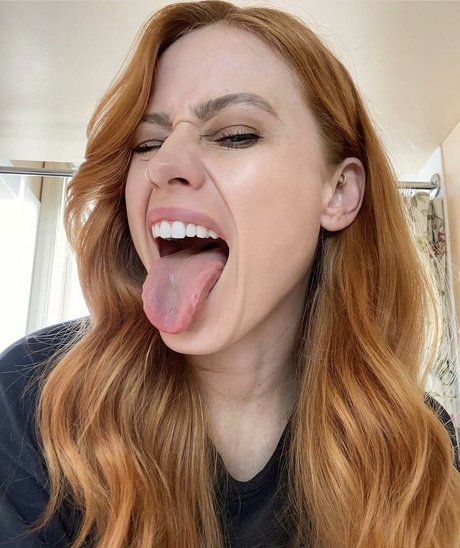 Olivia Taylor Dudley pornstar sexy img