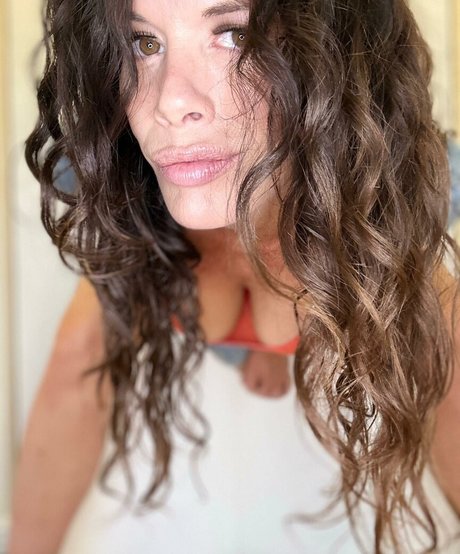 OnlyJans2023 top model img