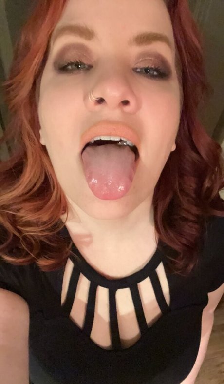 Miss Calamity hot model img