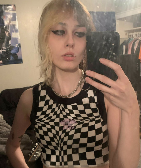 Blandestt art star pics