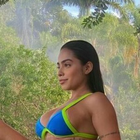 giroquue beautiful pornstar archive