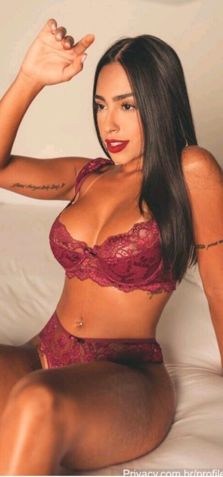 giroquue model naked galleries