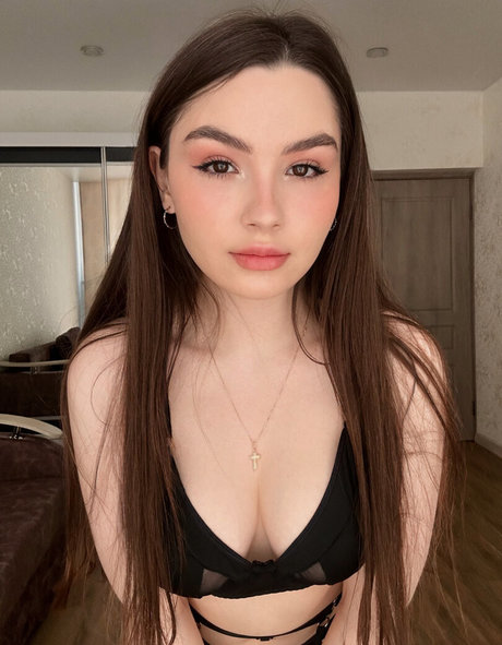 shotyeba nudes model img