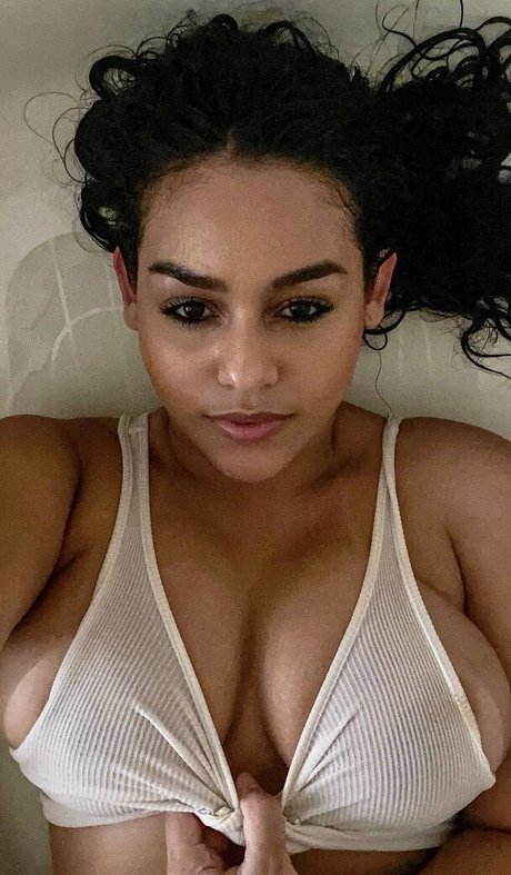 Gabby B top star archive