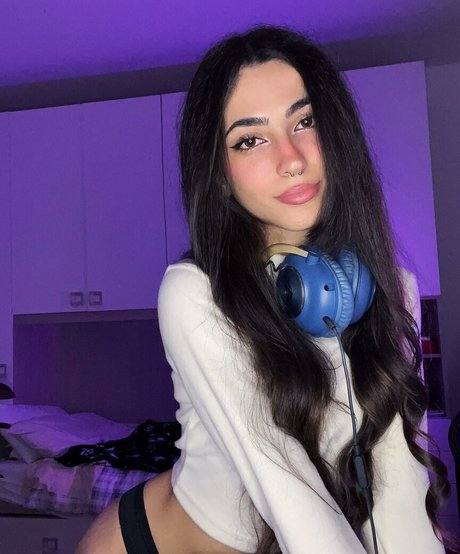 Lucrelisa pornstar perfect photos