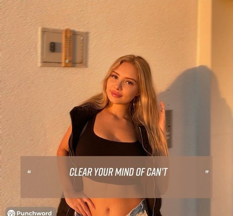 Esvittie pornstar nude pictures