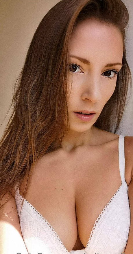 milunaig erotic pornstar archive