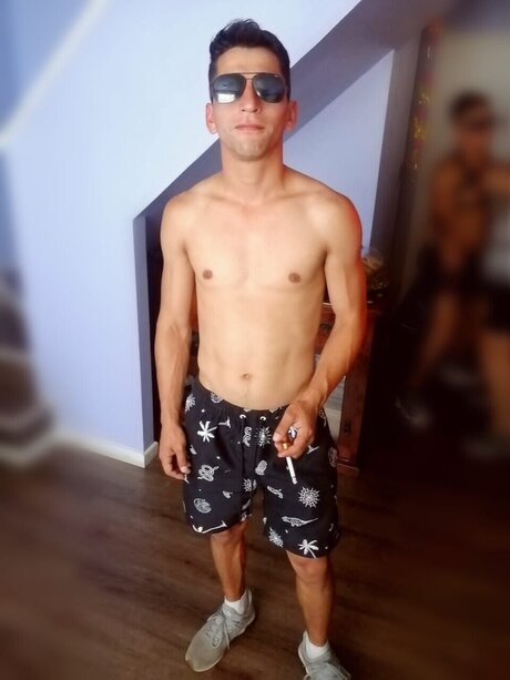 Lucas Mar n naked actress pic