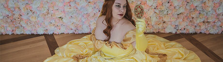 Silk and Dreams model erotic pics