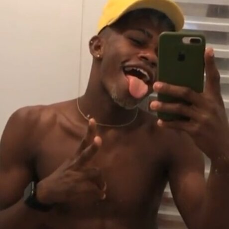 Karlos Villa model nude photo