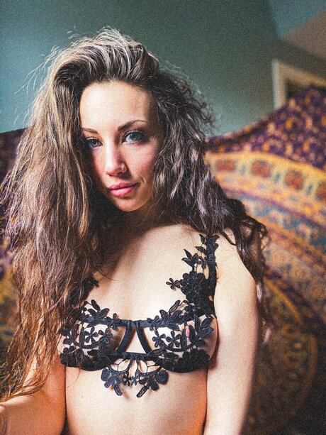 Stella Grey nudes model pictures