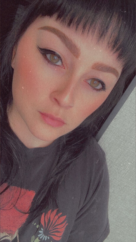 court high quality actress images