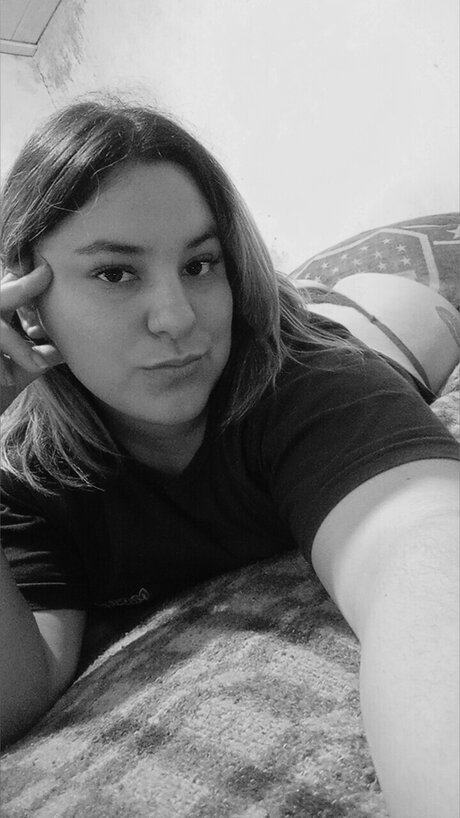 Luz_ pornstar nude photos