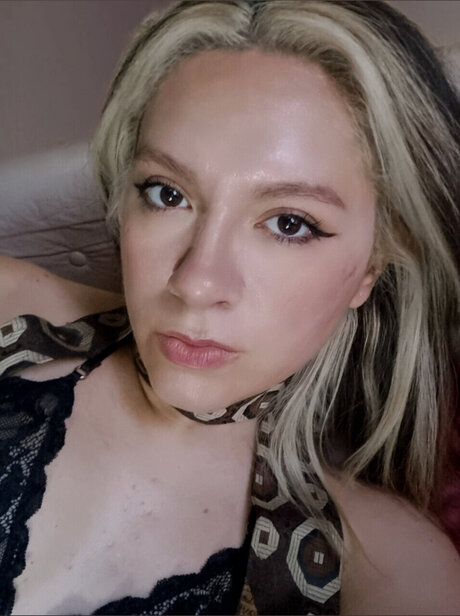 Alexa Ego exclusive star images