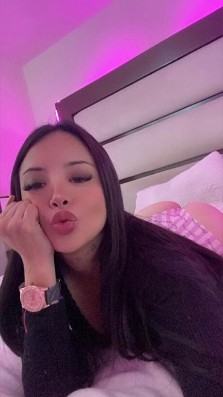 Alexia Nava model hd gallery