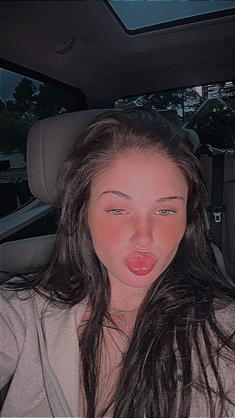 Zo_ star erotic images