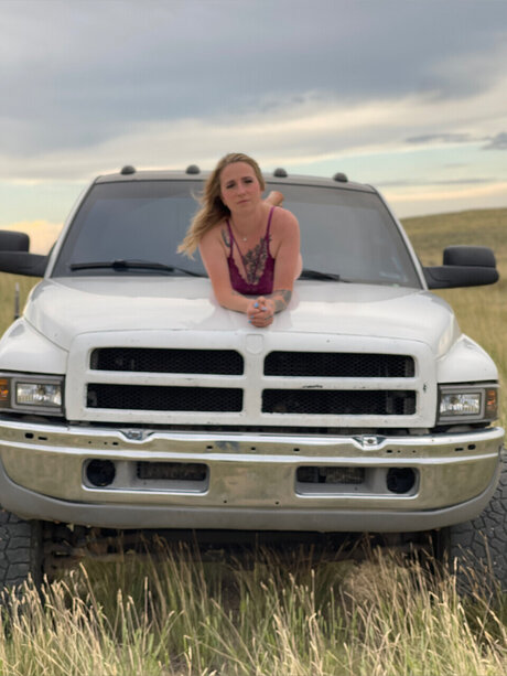 Kylie Chassis porn model photo