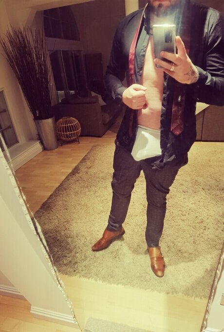 Mr James Grey model pic