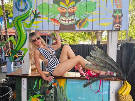 Waverly Reign Free art actress image