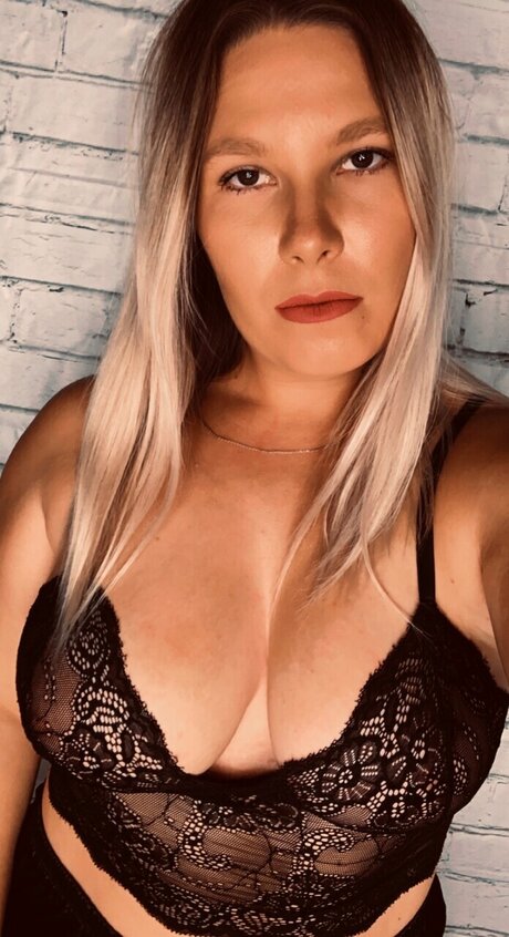 QBEE121 hd pornstar picture