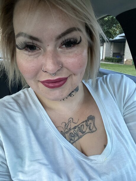 Camryn Quinn model adult photo