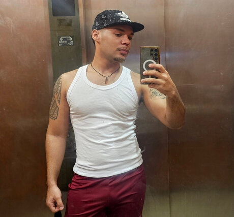 M voltaje xxx actress galleries